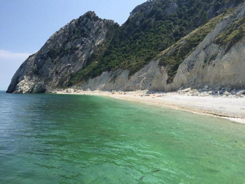 Hotel Le Cave Sirolo Εξωτερικό φωτογραφία