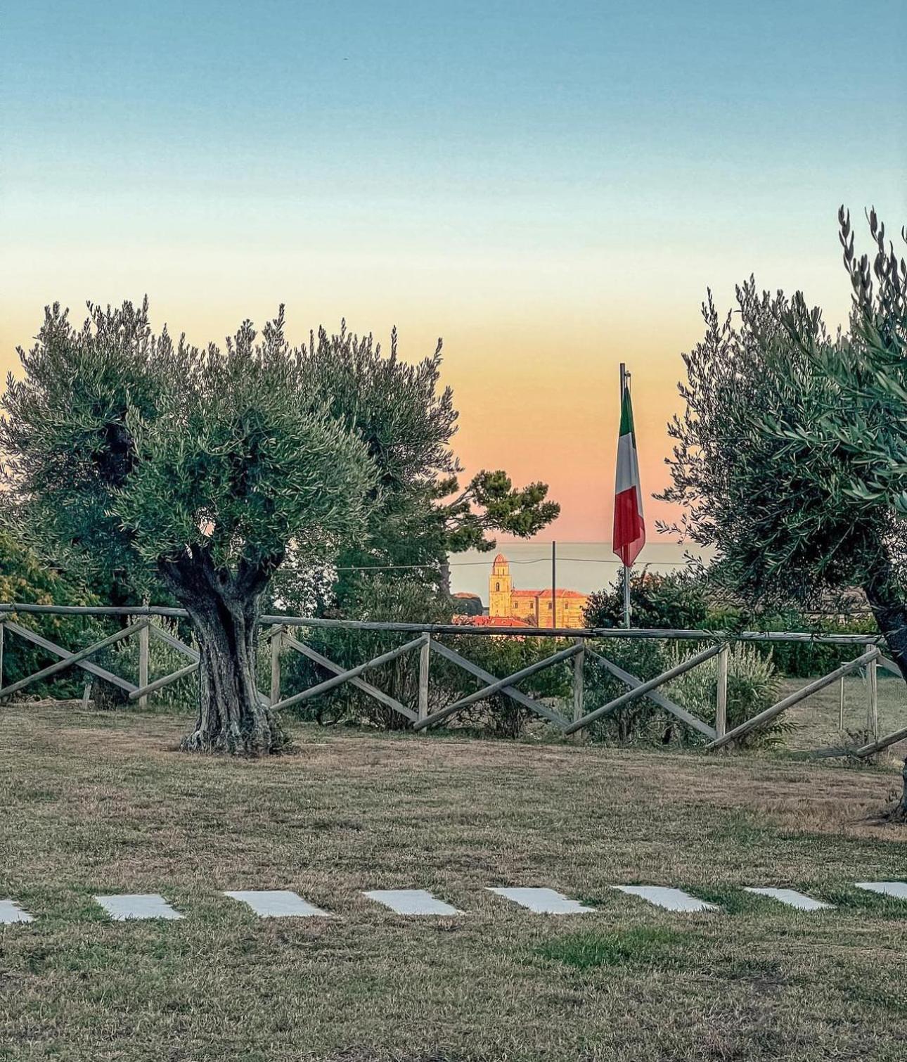 Hotel Le Cave Sirolo Εξωτερικό φωτογραφία