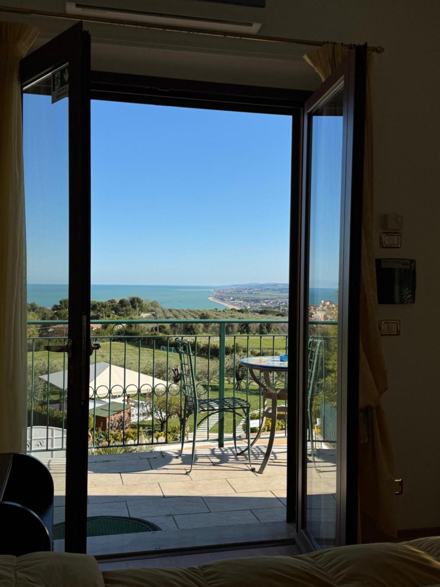 Hotel Le Cave Sirolo Εξωτερικό φωτογραφία